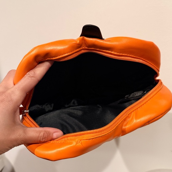 Orange Pumpkin heart travel makeup Bag - Picture 3 of 5